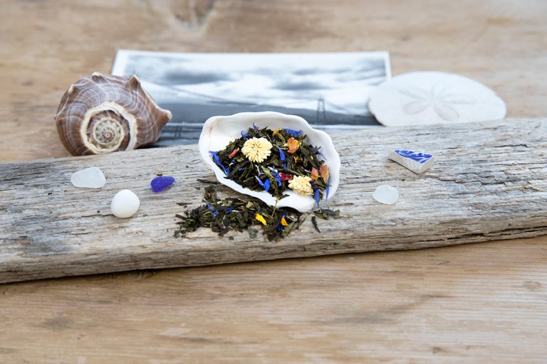 davis bay tea co - product photos - tea with chrysanthemum