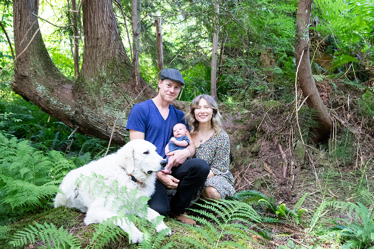 Powell River Newborn Portraits - Wilde Road family - family in the forest colour